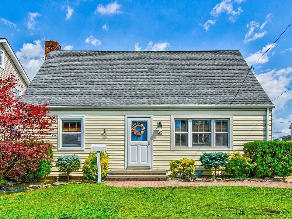 1st image of 32 Terrace Pl