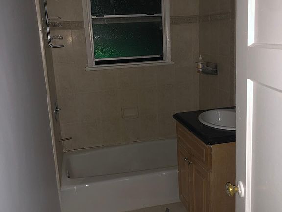 4th image of 259 S Church Ln