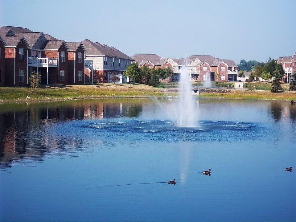 1st image of 4556 Lakes Edge APT 26