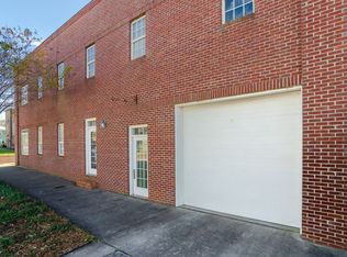 319C N 4th St, Wilmington, NC 28401