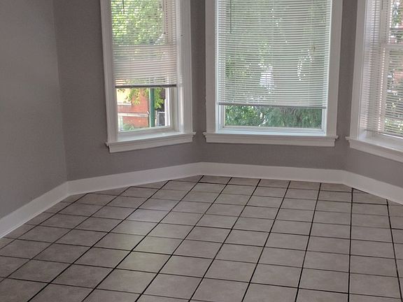 3rd image of 7241 S Evans Ave