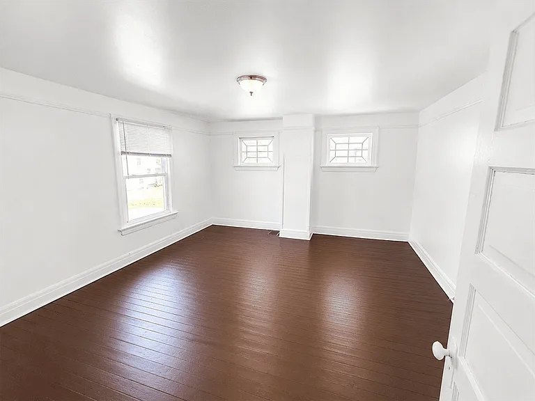 534 Geyer St — Photo 5