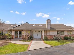 15121 Country Hill Rd, Poway, CA 92064