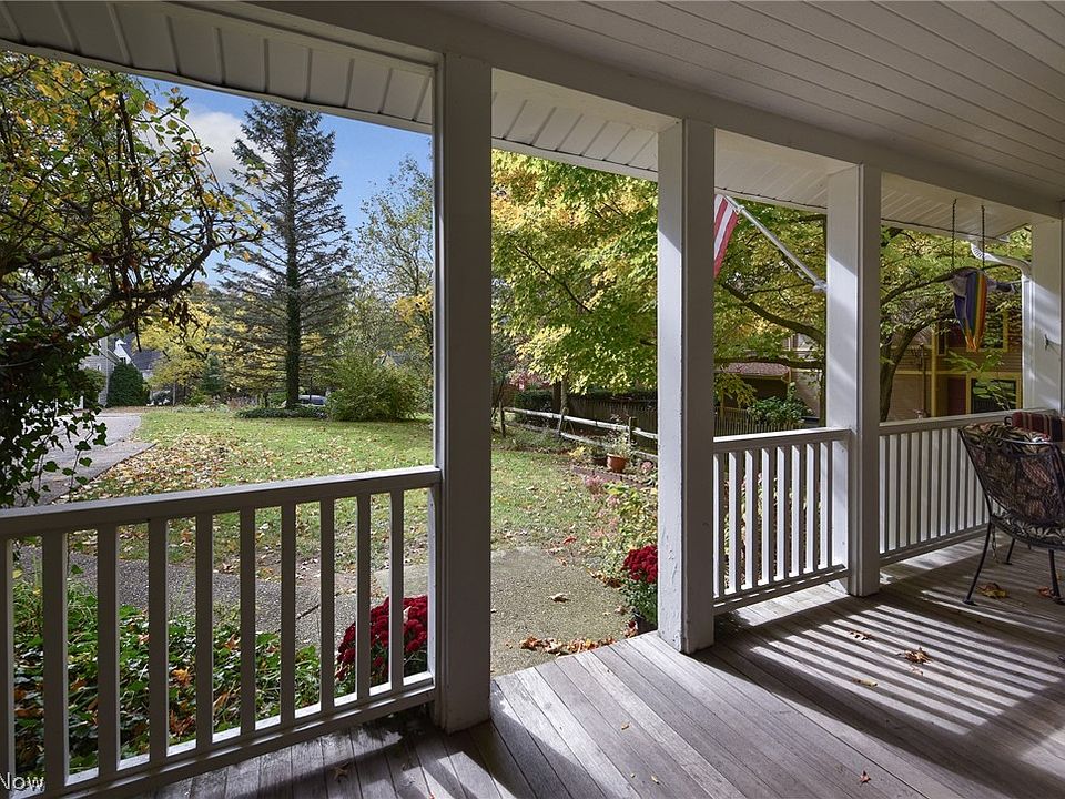 243 Bell St, Chagrin Falls, OH 44022 Zillow