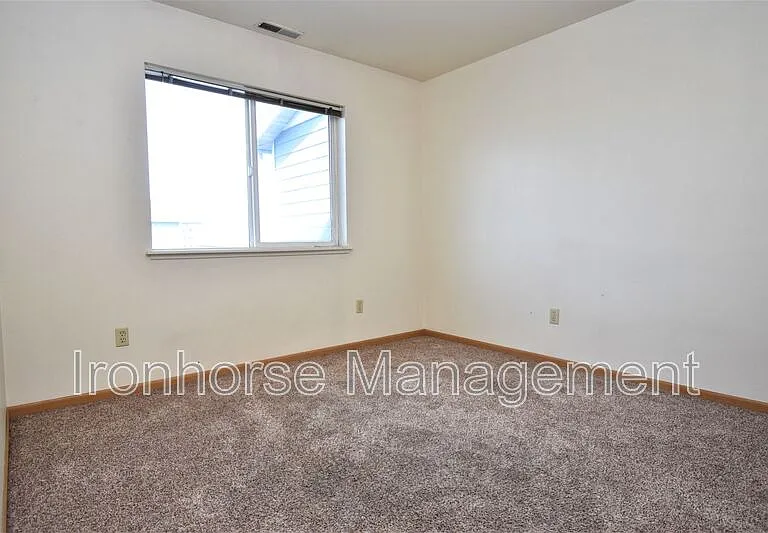 2431 Wheeler Dr #C — Photo 16