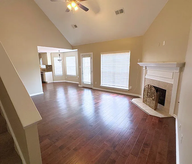 9456 Club Walk Ct — Photo 2