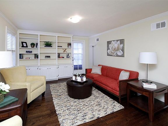 4th image of 11 Sussex Dr