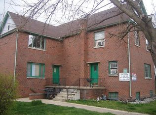 203 S Wright St, Champaign, IL 61820