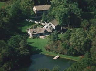 20 Berry Acres Ln, Robesonia, PA 19551