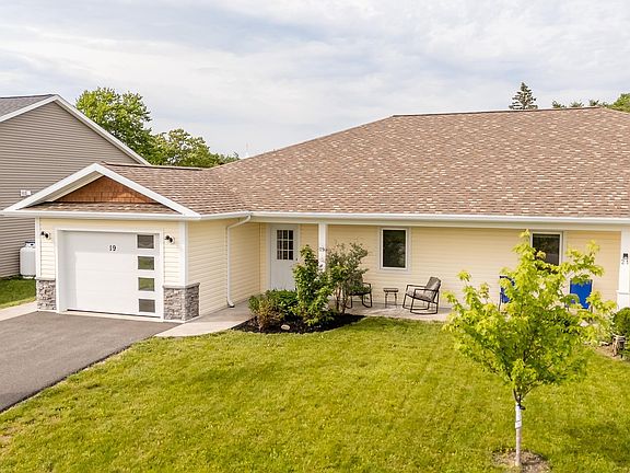 3rd image of 19 Mackinnon Ct