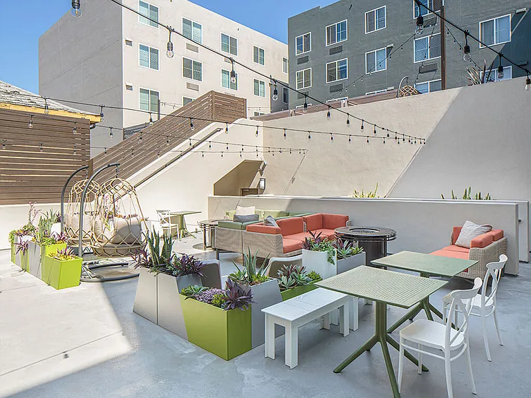 Il Palazzo Apartments — Photo 11