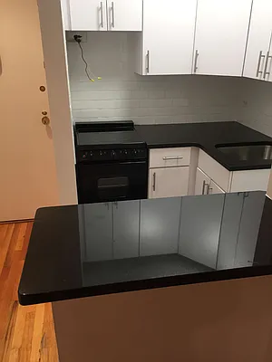 Rented by Metropolis Real Estate of Manhattan | media 14