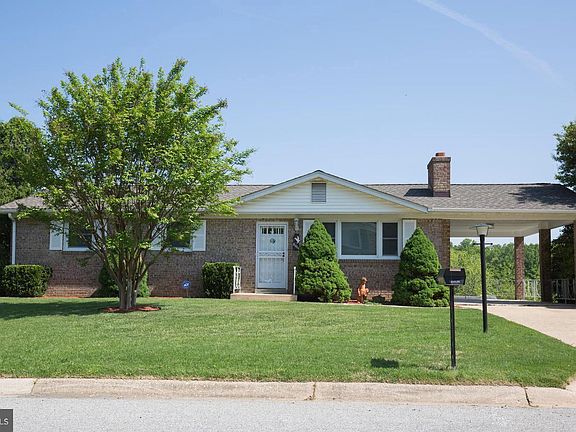 2nd image of 8004 Daniel Dr