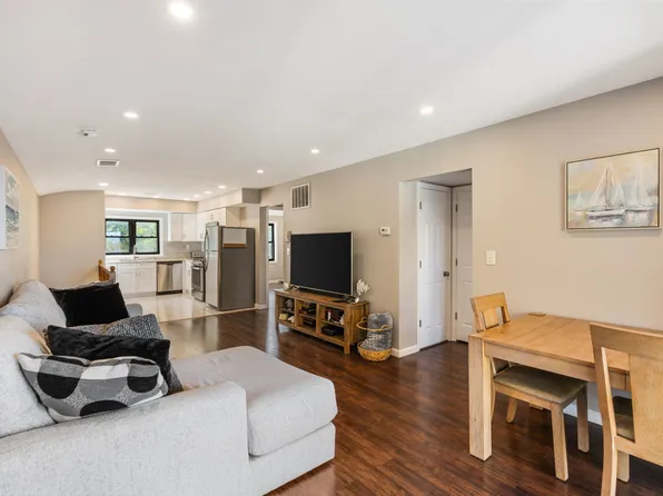 343 Harold Street image 8 of 22