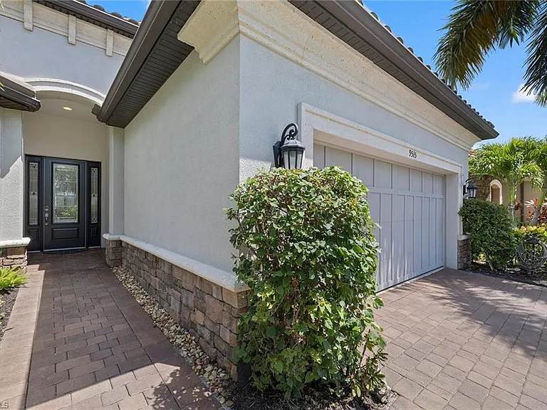 9515 Campanile Cir — Photo 3