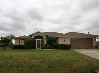 215 NE 19th Ter, Cape Coral, FL 33909