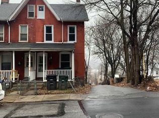 437 Oak St, Coatesville, PA