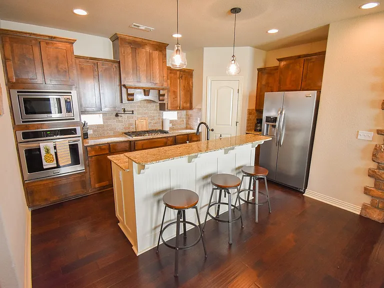 562 N Salem Rd — Photo 10