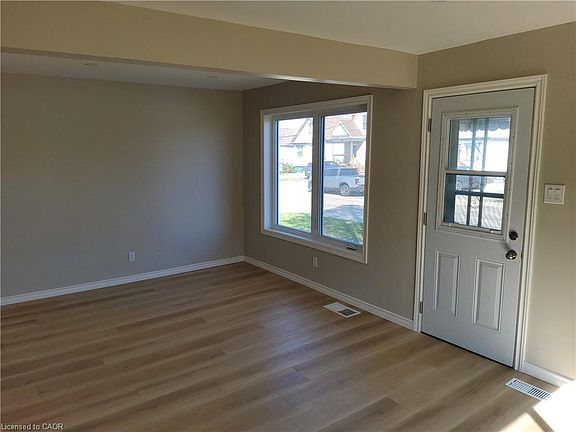 2nd image of 545 Quebec St