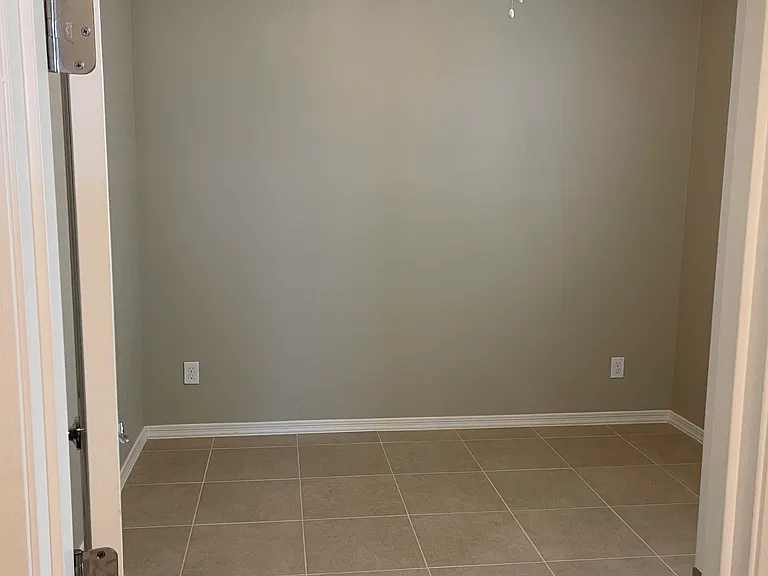 Other secondary bedroom.