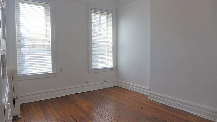 Rented by Garfield Realty  | media 20