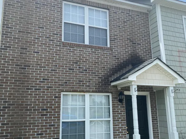 307 Bridgewood Dr, Jacksonville, NC 28546