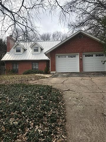 2nd image of 1611 Taylor Gaines St