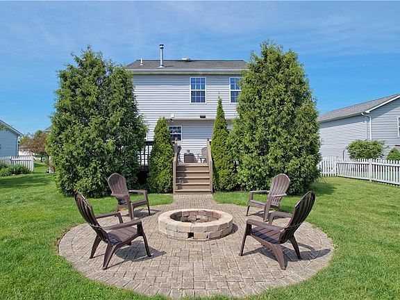 5th image of 14863 Glen Valley Dr