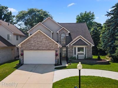25893 Golf Pointe Dr, Southfield, MI, 48075