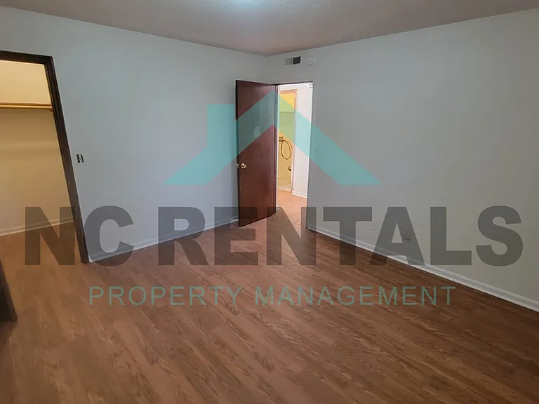 2559 Green Oaks Ct #A — Photo 15