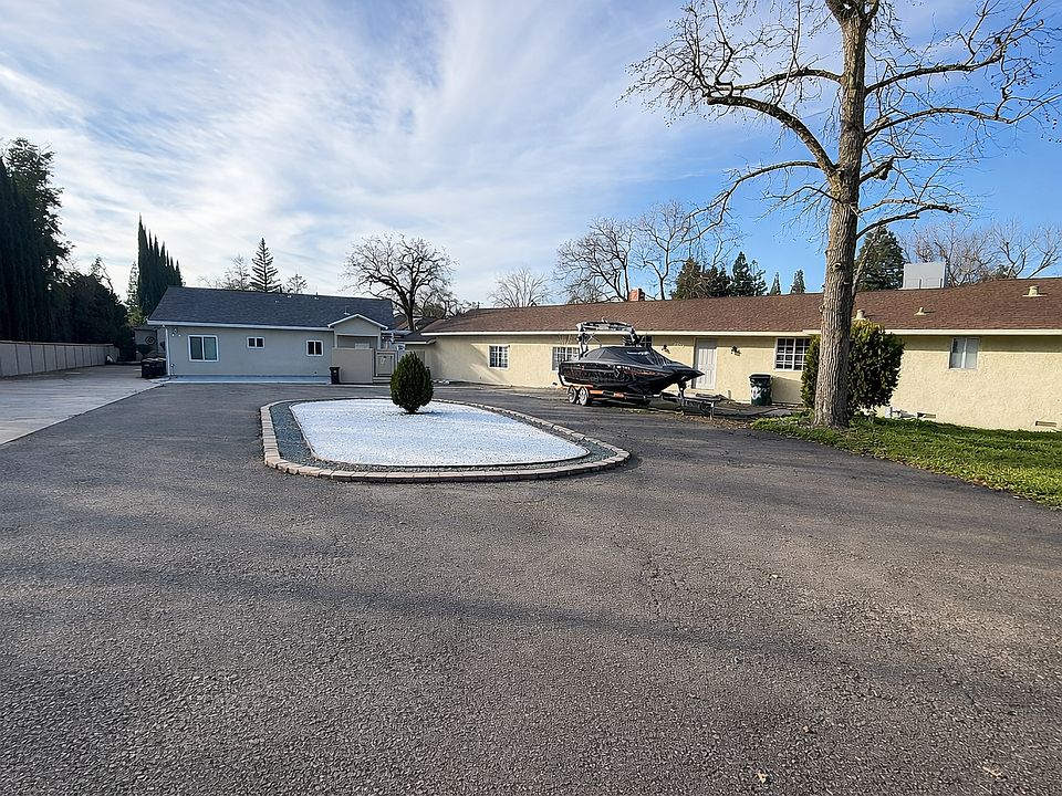 1st image of 2925 Petrosyan Ln #1