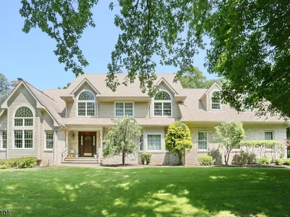 385 Lavelle Ct, Wyckoff Twp., NJ 07481