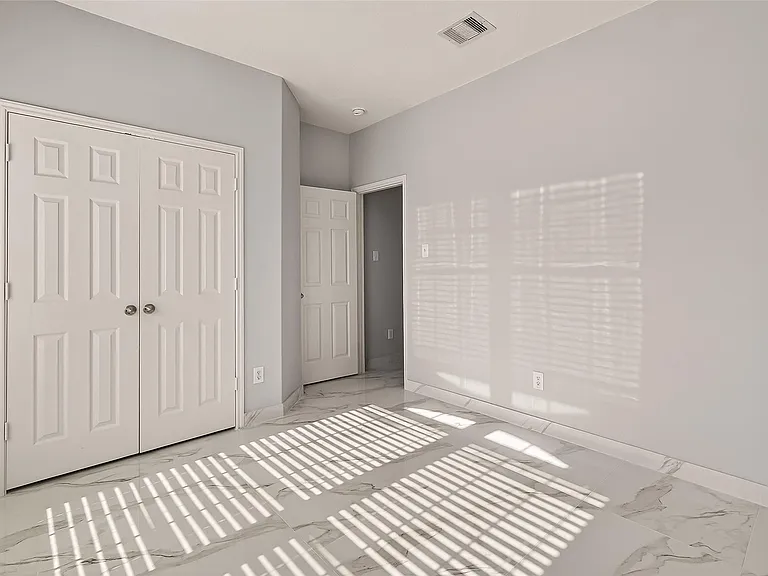 71 N Forrest Ave — Photo 21