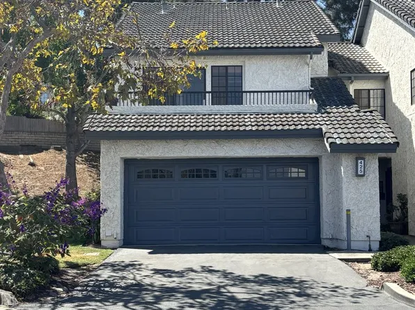 425 N Center Ct, Santa Maria, CA 93455