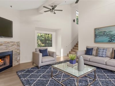345 Avocado St APT 204D, Costa Mesa, CA, 92627