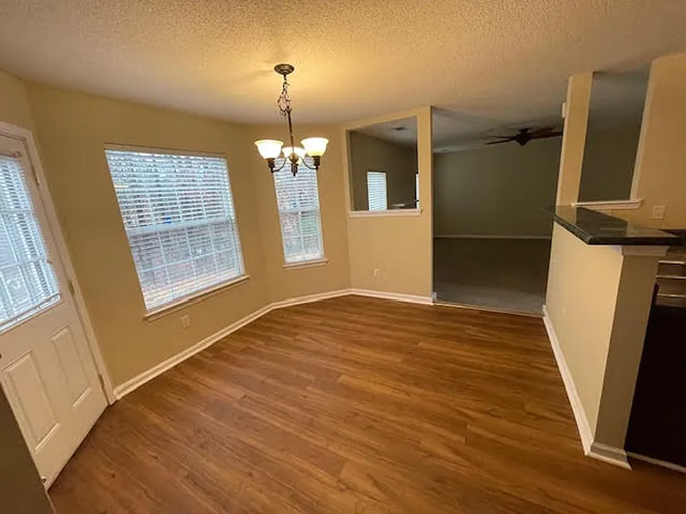 4202 Fortune Point — Photo 9