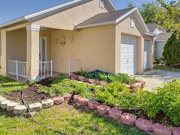 3rd image of 335 Daniels Pointe Dr