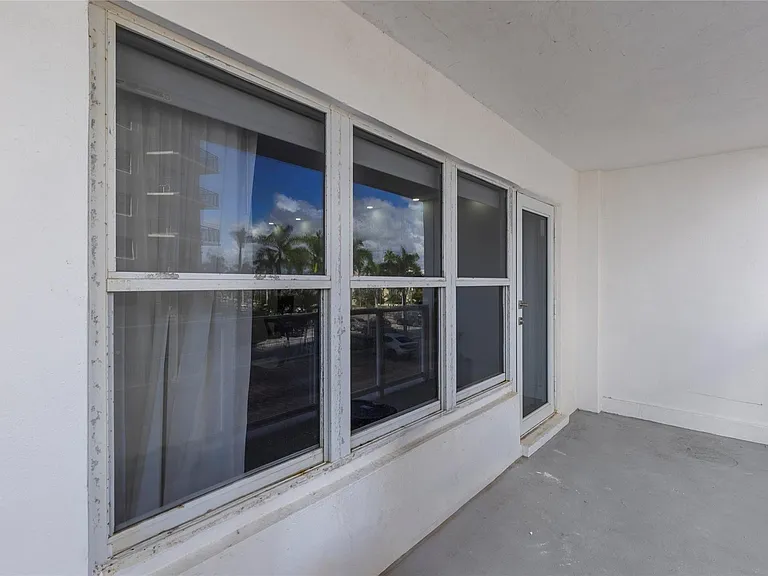 3750 Galt Ocean Dr #209 — Photo 18