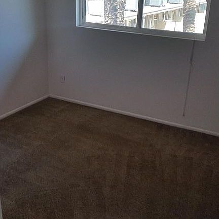 5th image of 1533 W Missouri Ave APT 12