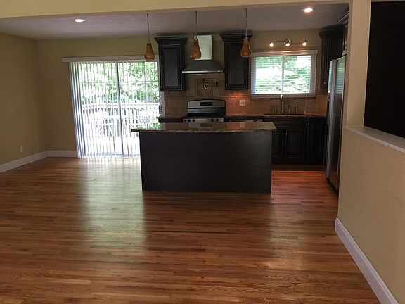 2nd image of 216 Doeskin Trl SE #1