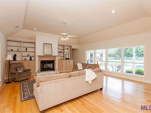 5th image of 5130 Belle Fountaine Ct