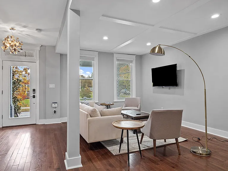 3504 18th St NE — Photo 1