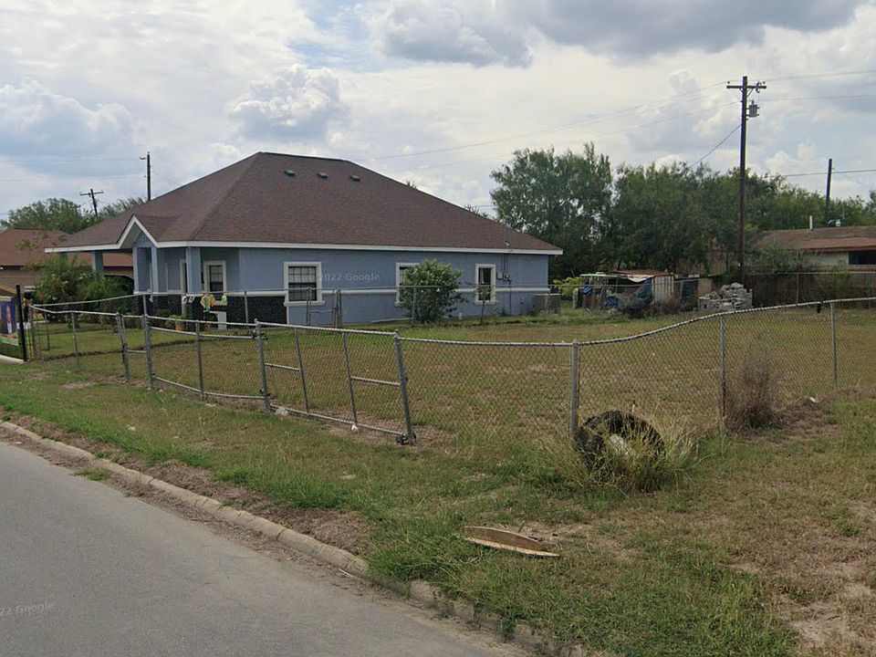 2nd image of 7508 S Laurel St