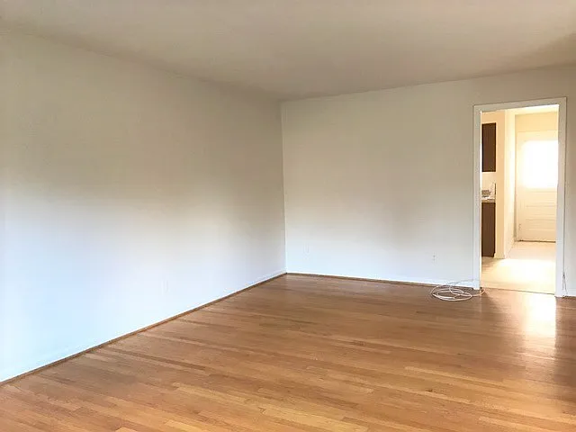 2 bed, 1220 sqft, $1,750 — Photo 3
