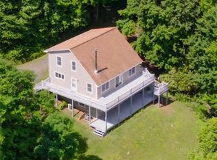 239 Honeysuckle Lane, Lansing, NC 28643