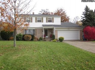 5727 Revere Dr, North Olmsted, OH 44070