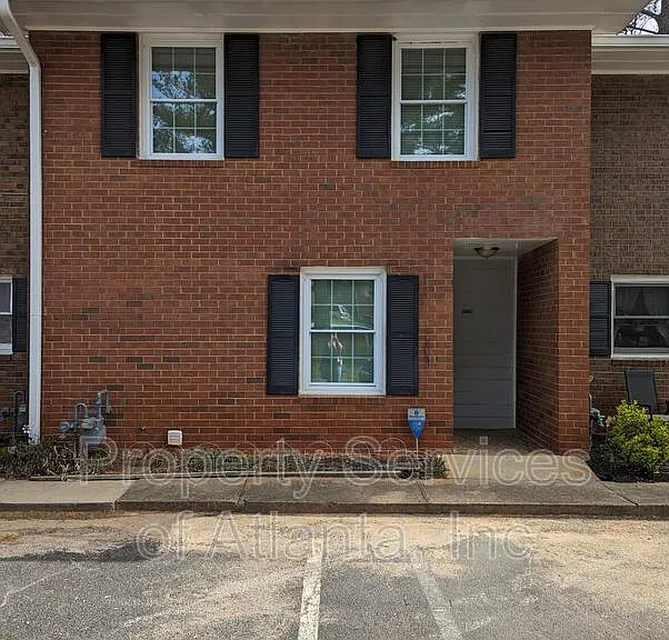 4512 Golf Vista Cir — Photo 1