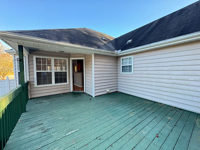 5209 Moss Hill Dr — Photo 24