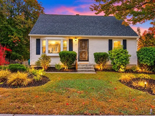 13 Devco Drive, Manchester, NH 03103
