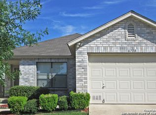 6718 Badger Pass Dr, San Antonio, TX 78239
